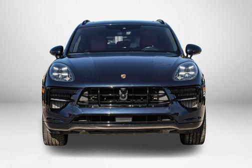 Night Blue Metallic 2021 Porsche Macan Macan GTS