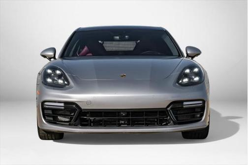 2019 Porsche Panamera GTS