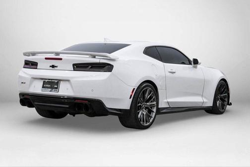 Summit White 2018 Chevrolet Camaro ZL1