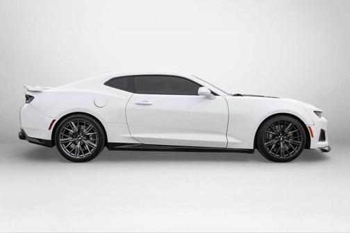 Summit White 2018 Chevrolet Camaro ZL1
