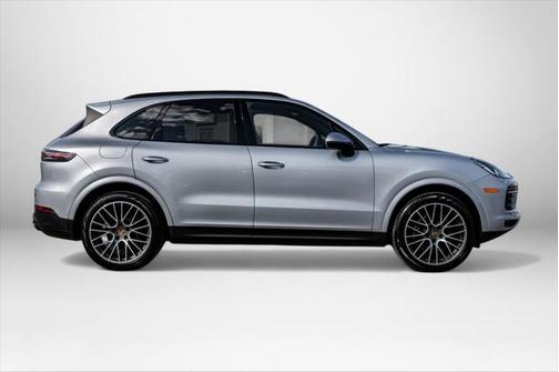 2021 Porsche Cayenne Base