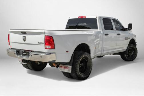 2017 RAM 3500 Tradesman Crew Cab 4x4 8' Box