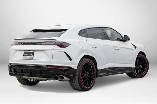 2022 Lamborghini Urus Graphite Capsule
