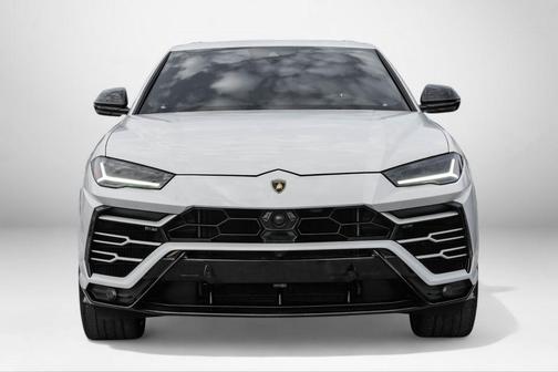2022 Lamborghini Urus Graphite Capsule