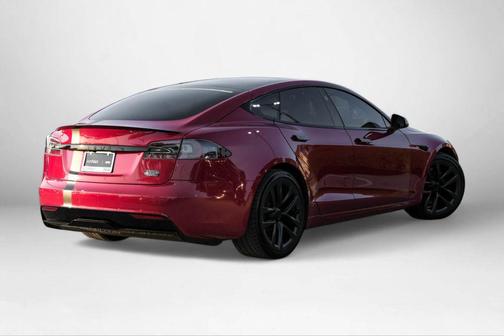 2022 Tesla Model S Plaid