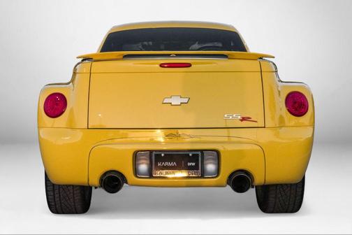 2005 Chevrolet SSR Base