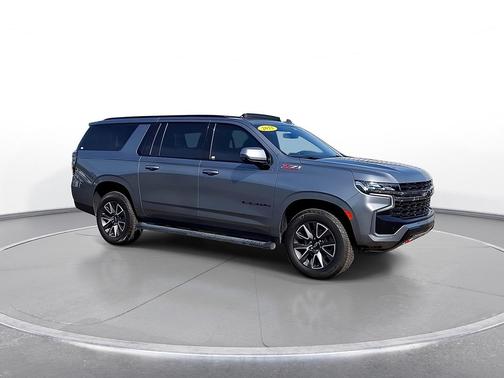 Satin Steel Metallic 2022 Chevrolet Suburban 4WD Z71