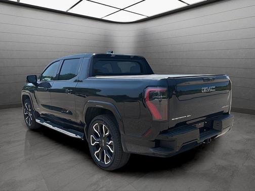 Onyx Black 2025 GMC Sierra EV Max Range Denali