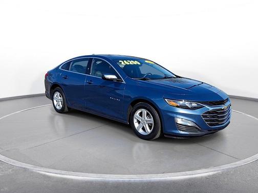 Lakeshore Blue Metallic 2025 Chevrolet Malibu 1LS