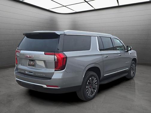 Sterling Metallic 2026 GMC Yukon XL 4WD Elevation