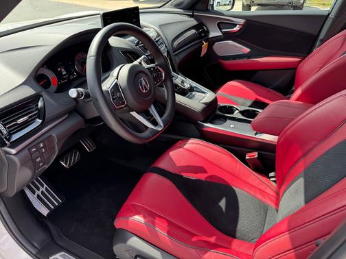 2025 Acura RDX