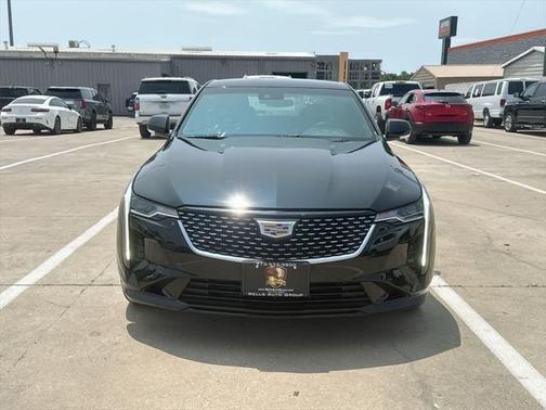 2023 Cadillac CT4 Luxury