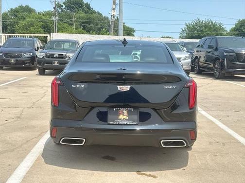 2023 Cadillac CT4 Luxury