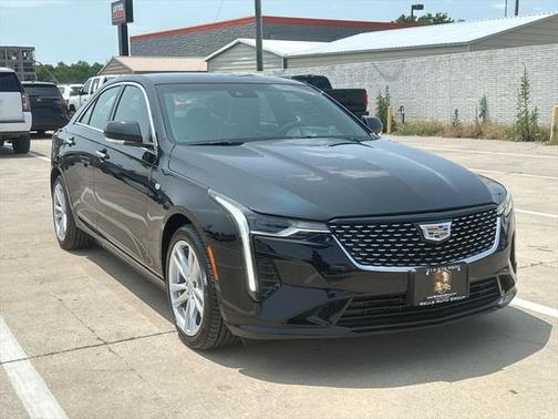 2023 Cadillac CT4 Luxury