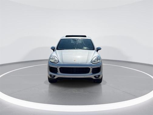 2017 Porsche Cayenne Platinum Edition