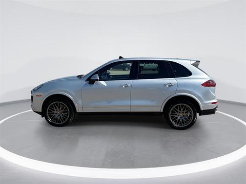 2017 Porsche Cayenne Platinum Edition