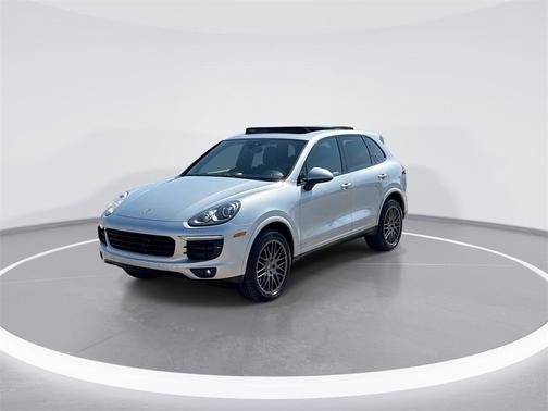 2017 Porsche Cayenne Platinum Edition