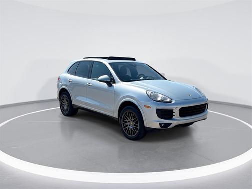 2017 Porsche Cayenne Platinum Edition