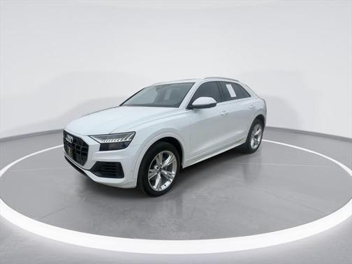 2023 Audi Q8 55 Premium Plus