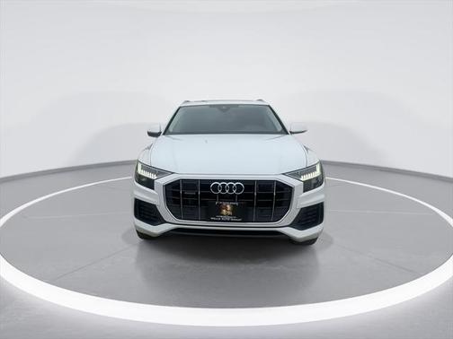 2023 Audi Q8 55 Premium Plus
