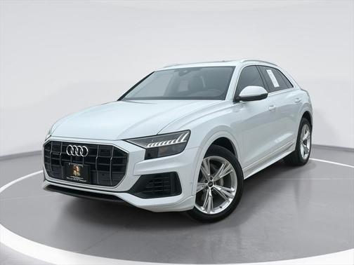 2023 Audi Q8 55 Premium Plus