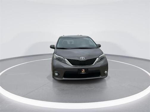 2017 Toyota Sienna SE