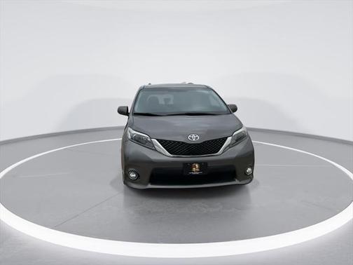 2017 Toyota Sienna SE
