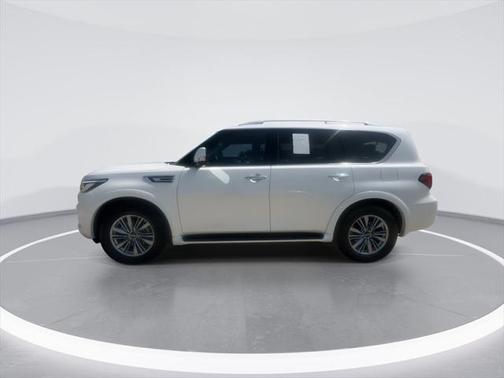 2022 INFINITI QX80 Luxe