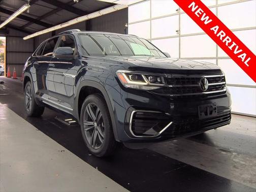 2021 Volkswagen Atlas Cross Sport 3.6L V6 SE w/Technology R-Line