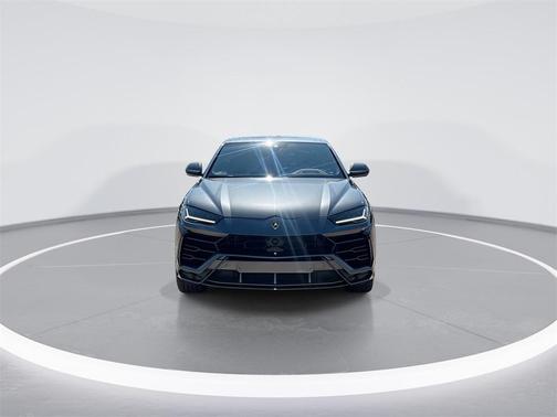 2020 Lamborghini Urus Base