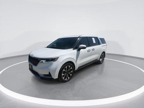 2022 Kia Carnival EX