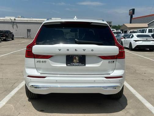 2022 Volvo XC60 B5 Inscription