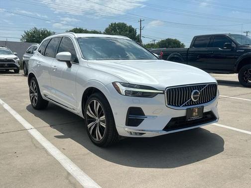 2022 Volvo XC60 B5 Inscription