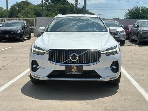 2022 Volvo XC60 B5 Inscription