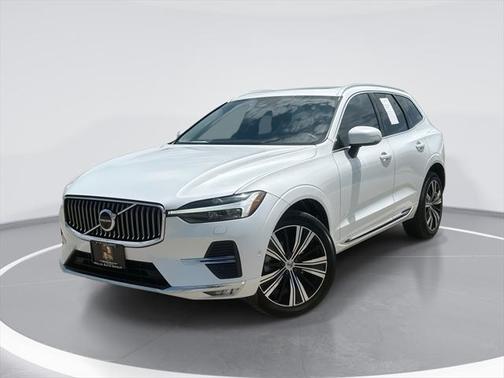 2022 Volvo XC60 B5 Inscription