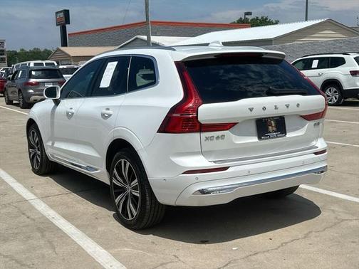 2022 Volvo XC60 B5 Inscription