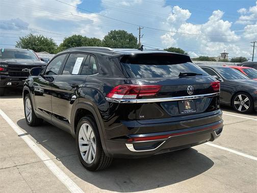 2021 Volkswagen Atlas Cross Sport 2.0T SE w/Technology