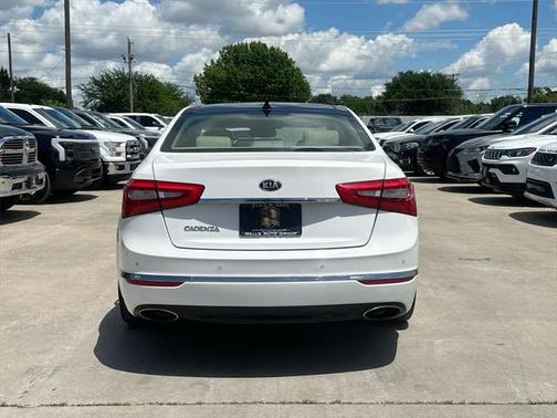 2016 Kia Cadenza Premium