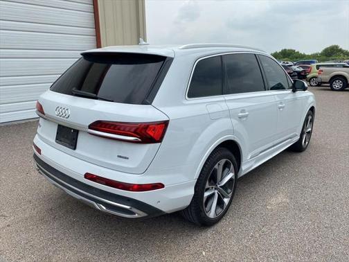 2021 Audi Q7 55 Premium Plus