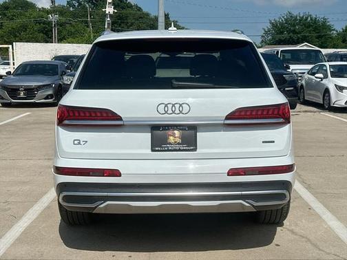 2021 Audi Q7 55 Premium Plus