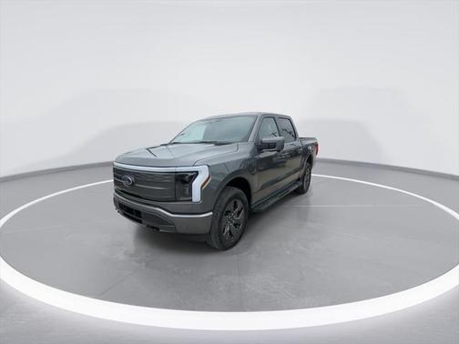 2022 Ford F-150 Lightning LARIAT