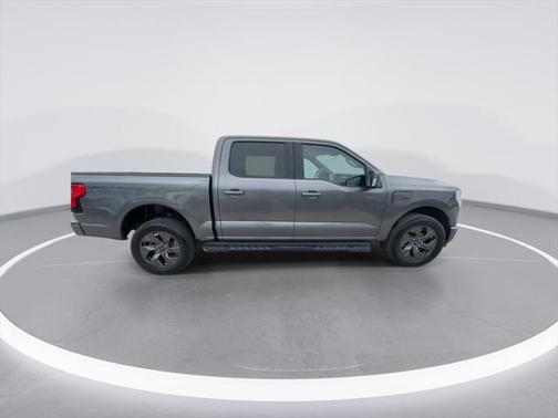 2022 Ford F-150 Lightning LARIAT