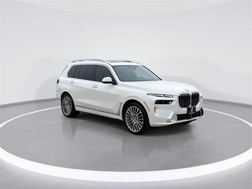 2024 BMW X7 xDrive40i