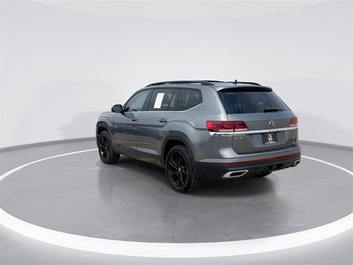 2022 Volkswagen Atlas 3.6L SE w/Technology