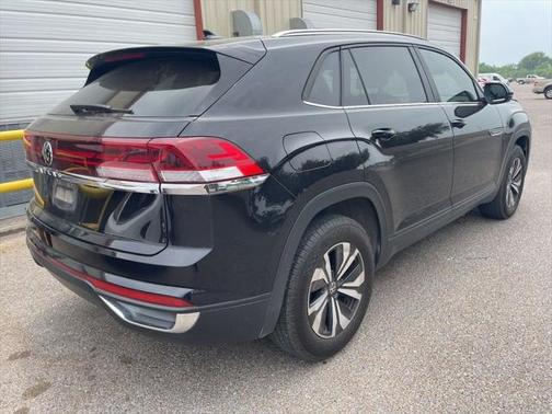 2024 Volkswagen Atlas Cross Sport 2.0T SE