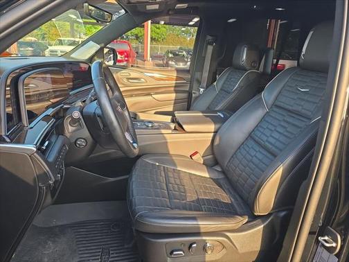 2023 Cadillac Escalade Sport Platinum