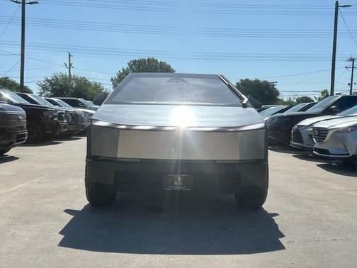 2024 Tesla Cybertruck Cyberbeast