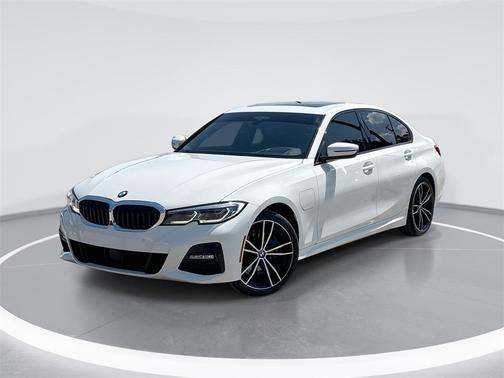2021 BMW 330e Base