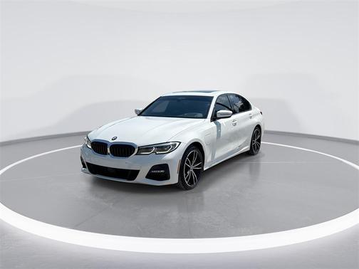 2021 BMW 330e Base