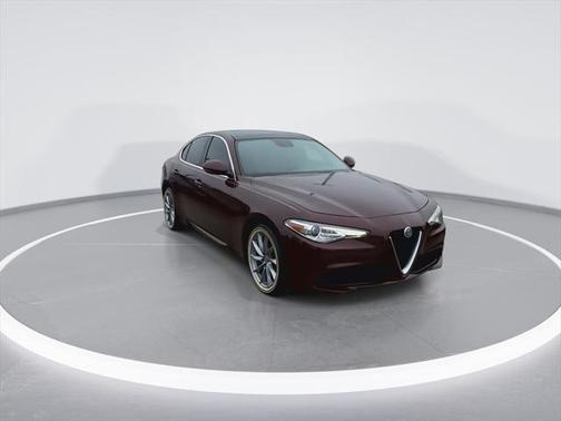 2017 Alfa Romeo Giulia Base